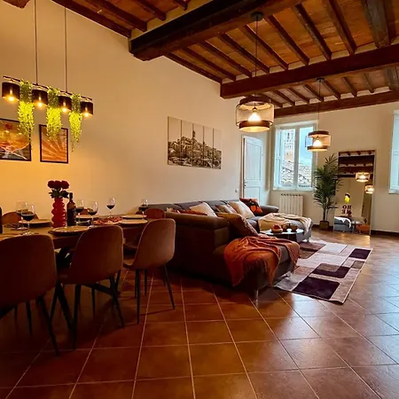 Exclusive Retreat For Groups - Duomo View - 3 Bedrooms - Gaming *