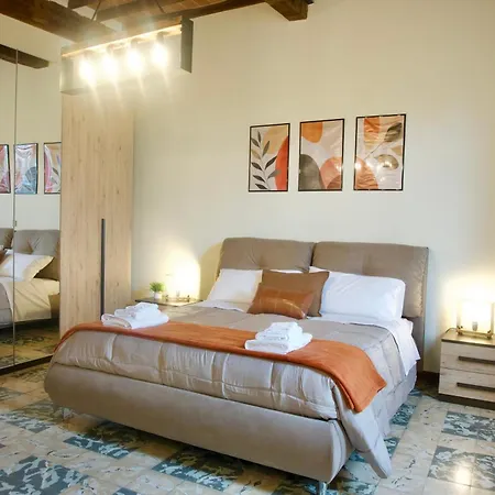 Exclusive Retreat For Groups - Duomo View - 3 Bedrooms - Gaming Апартаменти Сієна