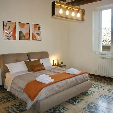 Exclusive Retreat For Groups - Duomo View - 3 Bedrooms - Gaming Сієна