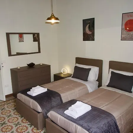 Exclusive Retreat For Groups - Duomo View - 3 Bedrooms - Gaming * Сієна