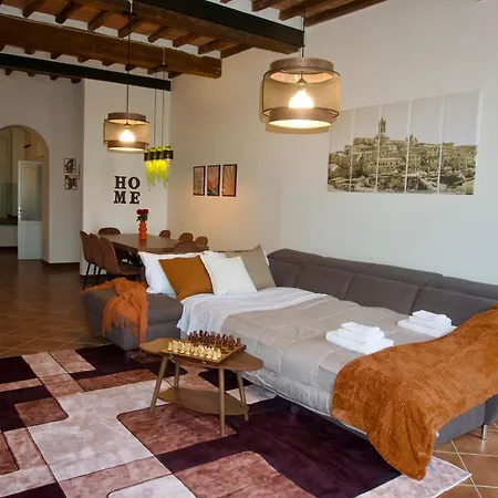 Exclusive Retreat For Groups - Duomo View - 3 Bedrooms - Gaming Апартаменти *